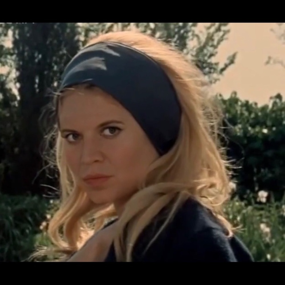 Your fave closet is BACK!!!!